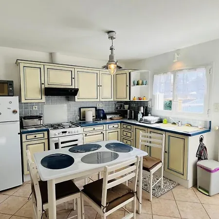 Maison Du Bois Martineau, Foret Et Standing Nyaraló *